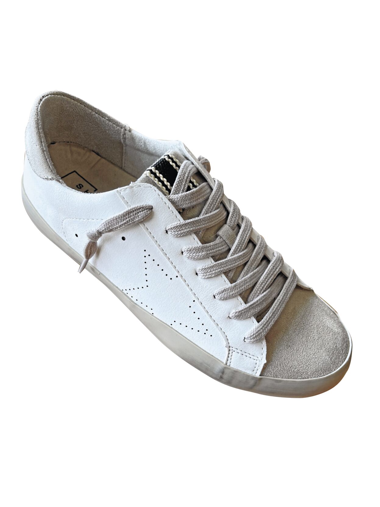 Mia Sneakers